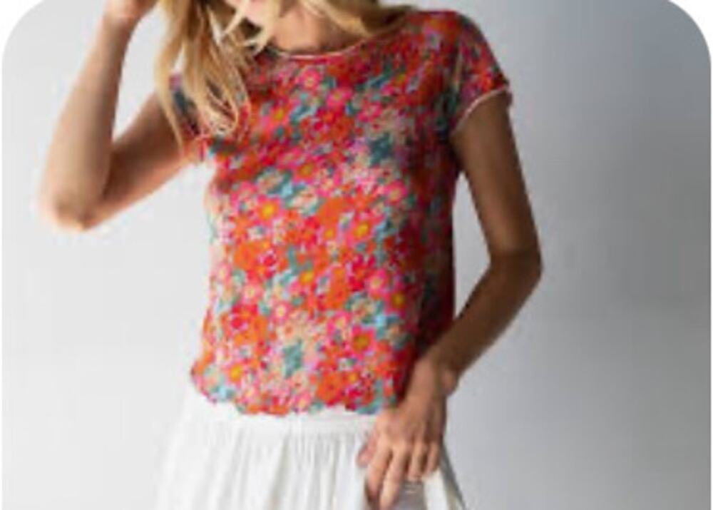 Womens Natural Life Red Floral Lily Cotton Short Sleeve Tee Shirt Size S EUC!
